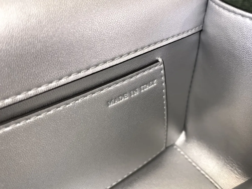 Valentino Bag 